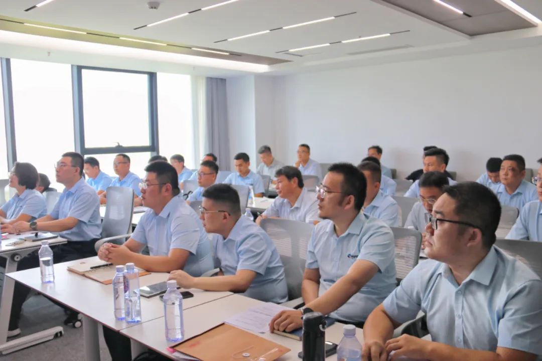 2024年上半年中層管理干部述職會(huì )議：述職曬答卷，砥礪再奮進(jìn)。